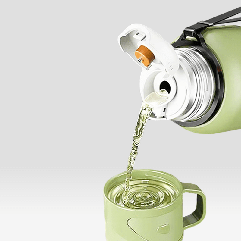 Gourde Isotherme avec Tasse Verte
